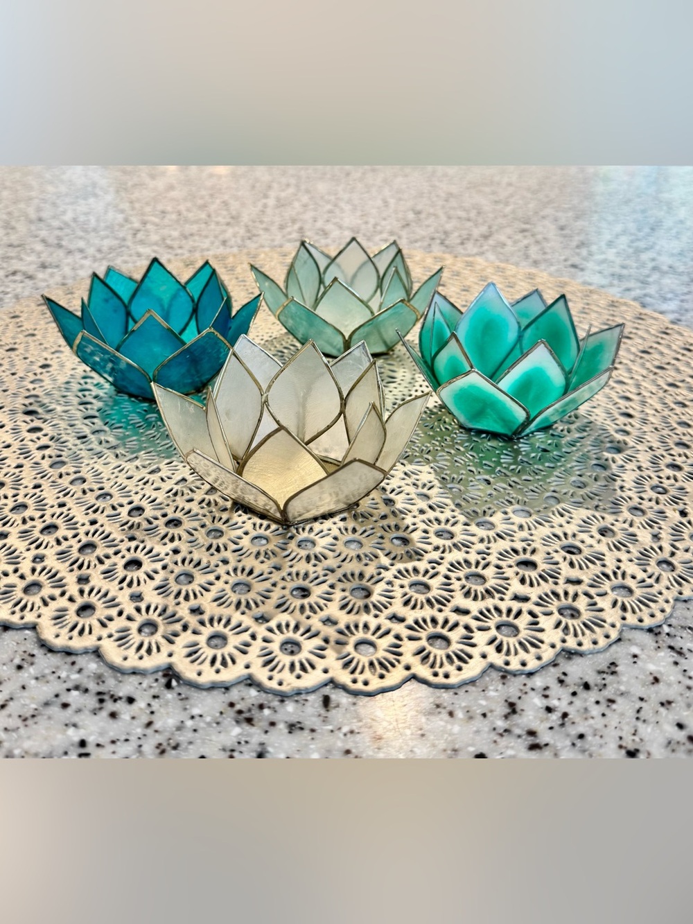 🪷 Vintage Capiz Shell Lotus Flower Candle Holders – Set of 4